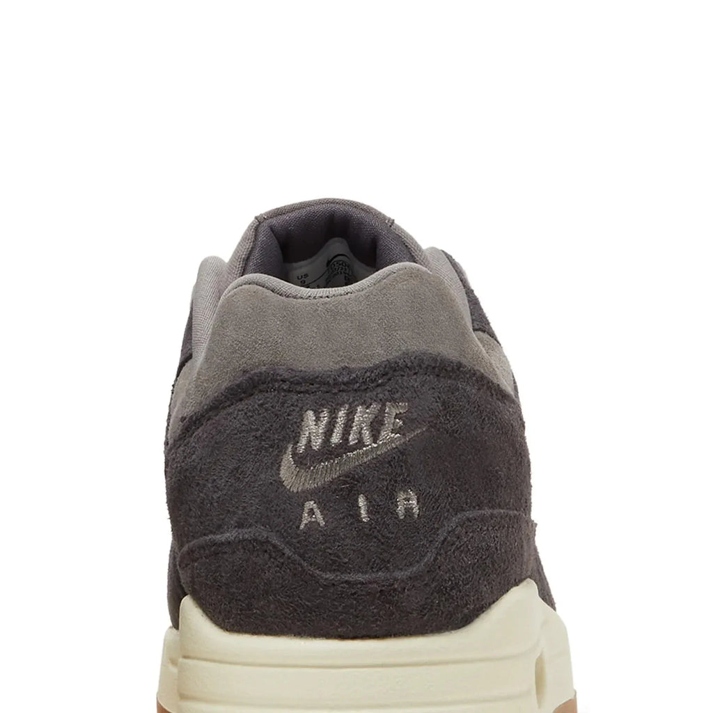 Nike Air Max 1 'Crepe Soft Grey' (2023)