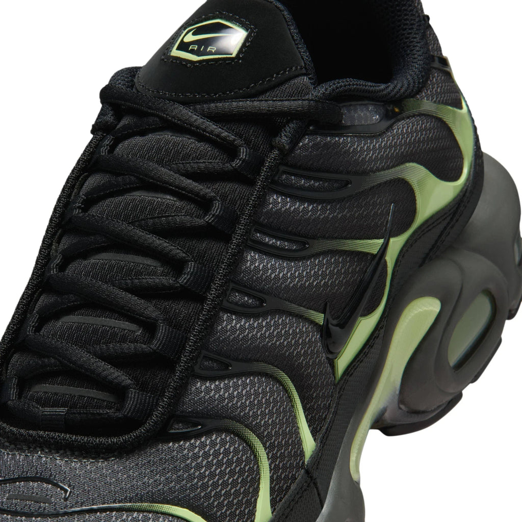 Nike Air Max Plus TN 'Iron Gray Light Liquid Lime Black' (2021)